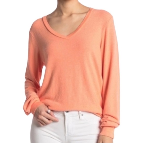 Wildfox NWT Peach Cantaloupe V-Neck Baggy Beach Jumper Relaxed Fit Sweater M - Picture 1 of 1